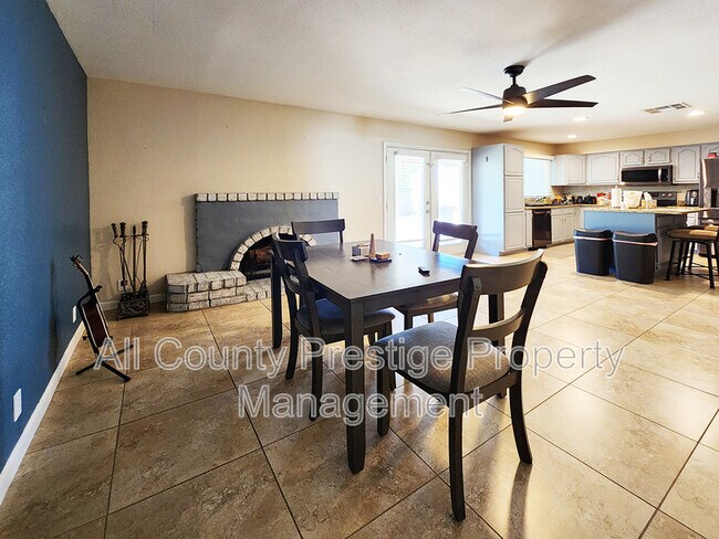 Building Photo - 4701 W Charleston Ave