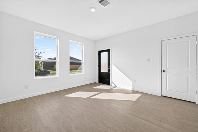 Building Photo - 16214 Texas Flatland Wy