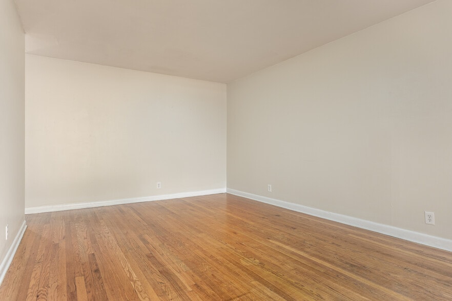 Building Photo - 315 Wygoda Cir