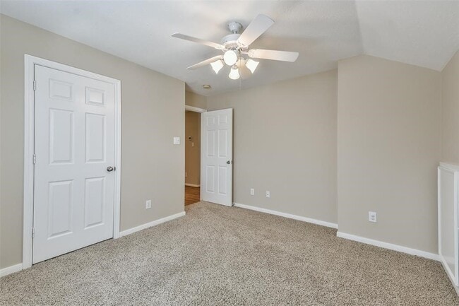 Building Photo - 24031 Bonnamere Ln