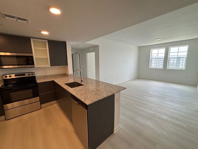 Building Photo - 5579 Millenia Park Blvd