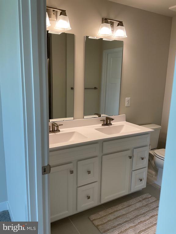 Building Photo - 4317 Southerby Dr