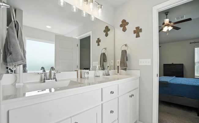 Building Photo - 3505 E 154th St S