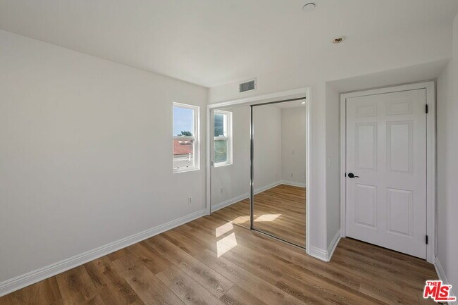 Building Photo - 1107 Princeton St