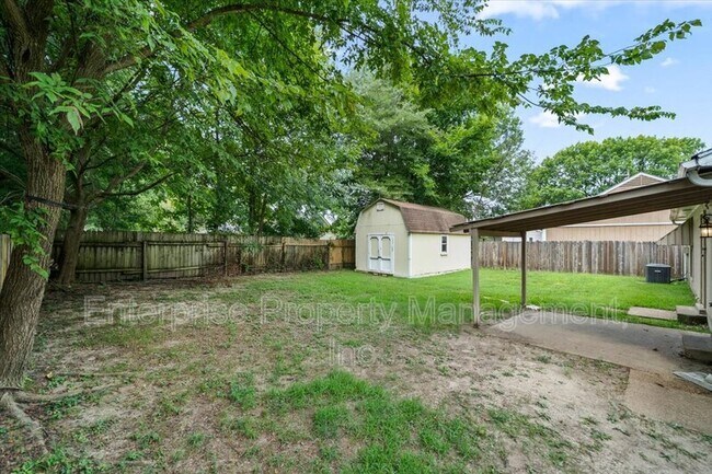 Building Photo - 7103 Tagen Dr