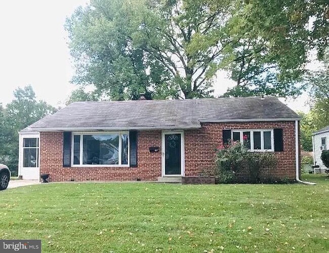 Building Photo - 12 Homewood Rd