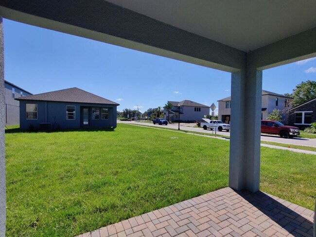 Building Photo - 9570 Little Bluestem Dr