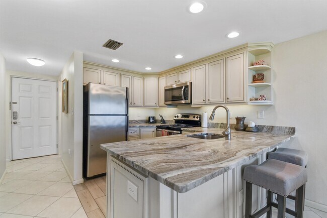 Building Photo - 5930-5A1a A1A S