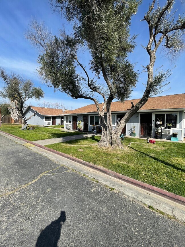 Building Photo - 6771 California St