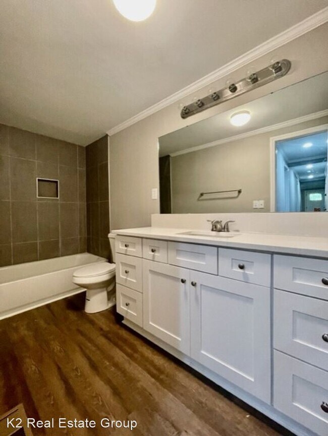 Building Photo - 2 br, 1 bath House - 1108 Baker Blvd