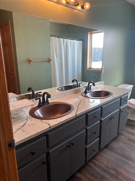 Building Photo - 5960 23rd St NE