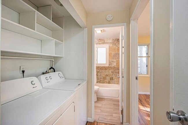 Building Photo - $1660 Contemporary remodeled 3-bedroom, 1-bath single-family ranch