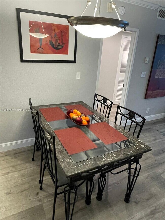 Building Photo - 2501 S Ocean Dr