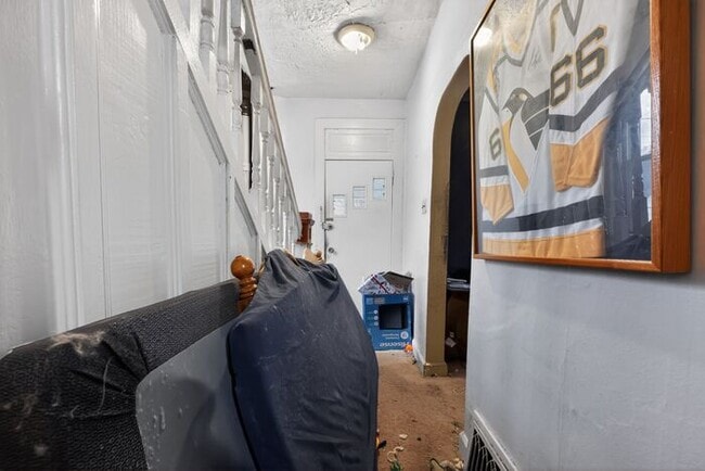 Building Photo - 1220 Erie St