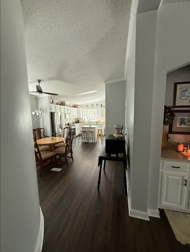 Building Photo - Updated Country Home – 3 Bed, 2 Bath – 2,500 Sq Ft with Fenced Yard & Spacious Porches