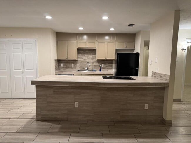 Building Photo - 5301 Gibson Dr
