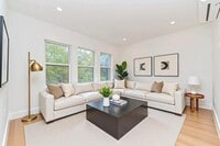 Building Photo - 3 bedroom in JACKSON HEIGHTS NY 11372