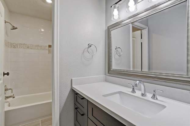 Building Photo - 15006 Elstree Dr