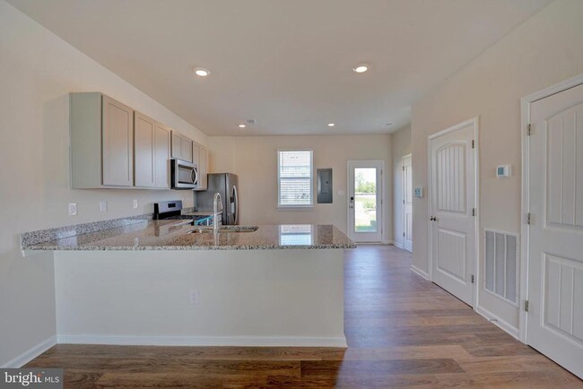 Building Photo - 103 Ridgley Blvd