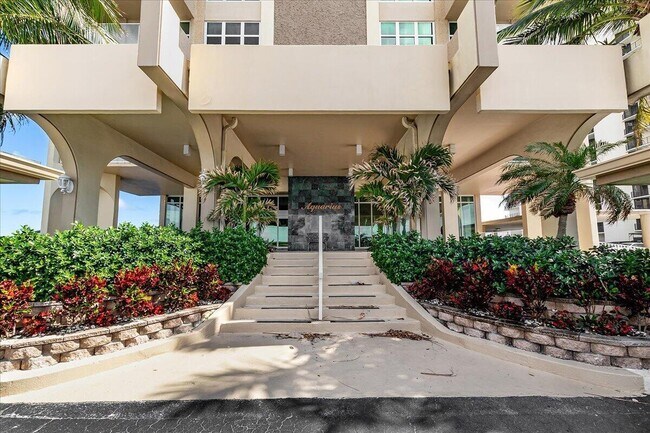 Building Photo - 5440 N Ocean Dr