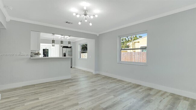 Building Photo - 2710 Fillmore St