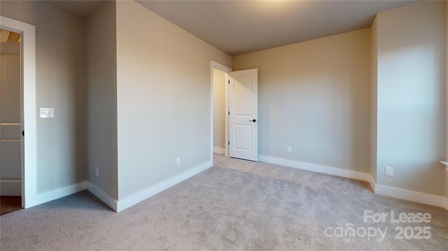 Building Photo - 4108 Salient St
