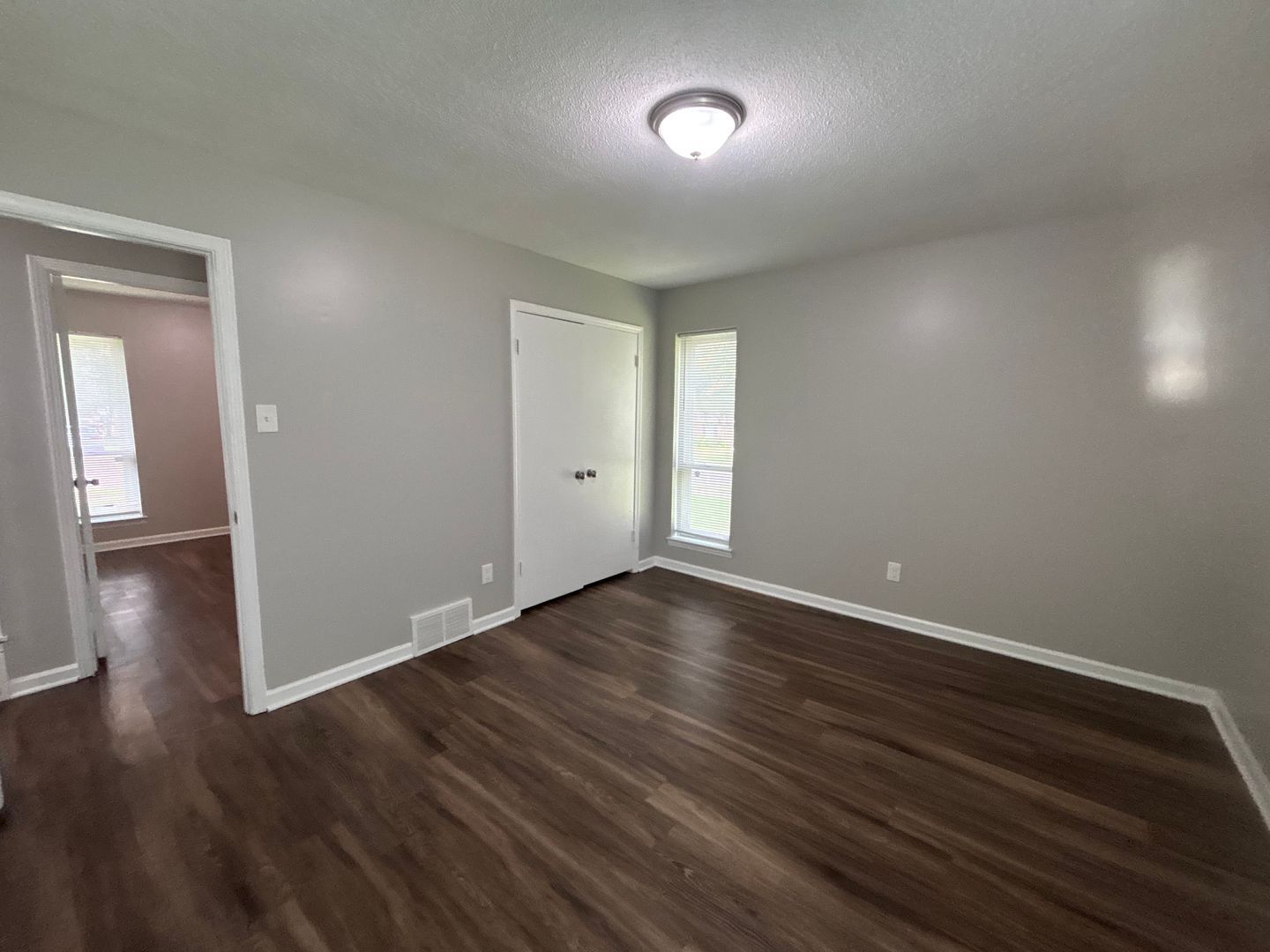 Building Photo - 5095 Corkwood Dr