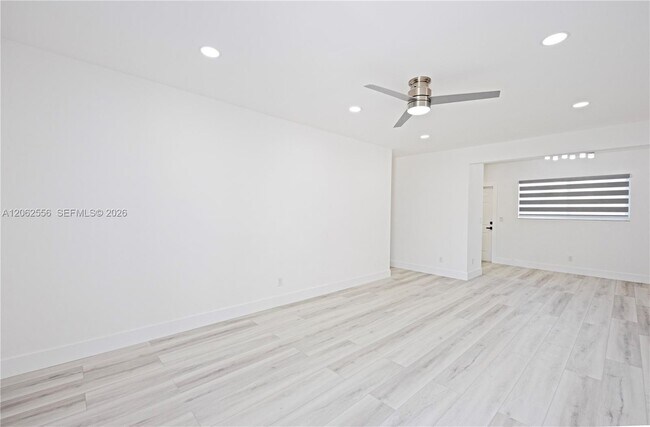 Building Photo - 350 75th St
