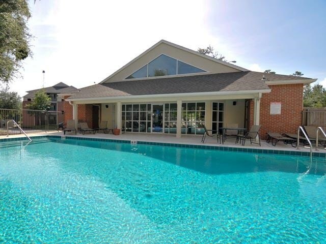 Building Photo - 2360 SW Archer Rd