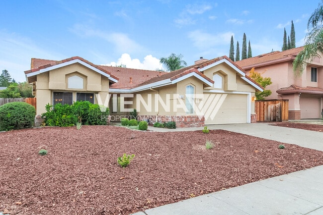 Building Photo - 1418 Lorimer Way