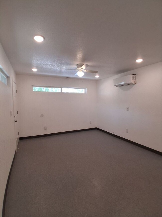 Building Photo - 4864 E University Ave