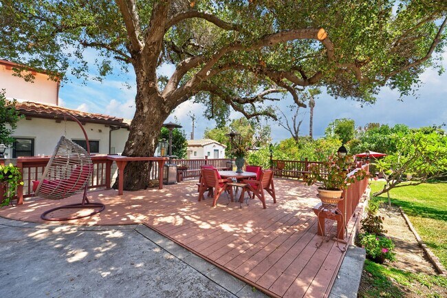 Building Photo - Executive Furnished Estate Home in Prestigious West Arcadia