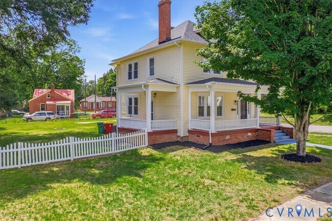 Building Photo - 1802 Varina Ave