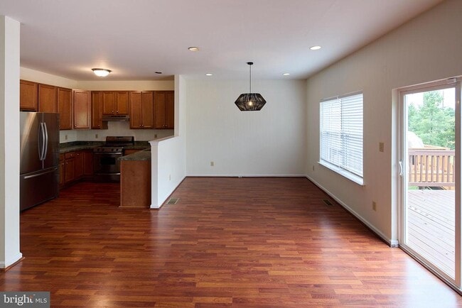 Building Photo - 929 Shenkle Dr