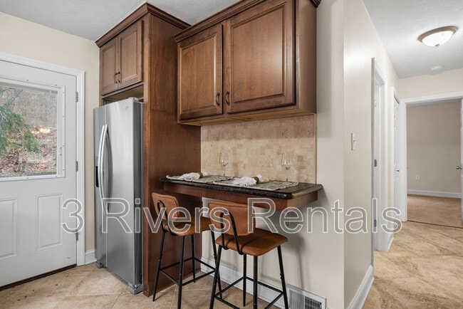 Building Photo - 600 Camp Meeting Rd