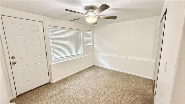 FullSizeRender (5) 6 - Table Mountain Townhomes