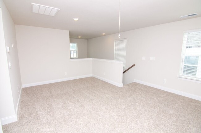 Building Photo - 4960 Trail Ridge Ct