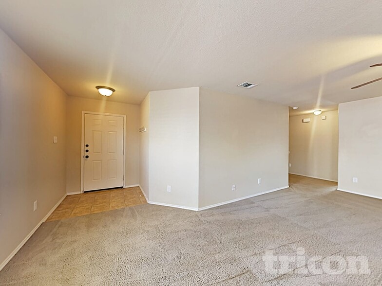 Building Photo - 7028 Derbyshire Dr