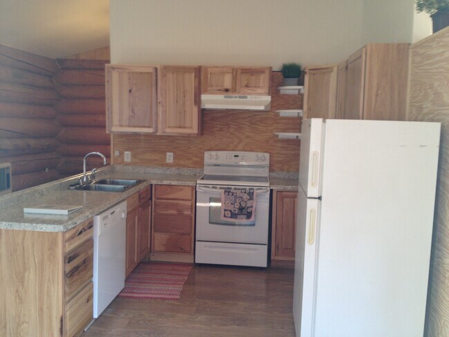 Building Photo - 3911 Murphy Dome Rd