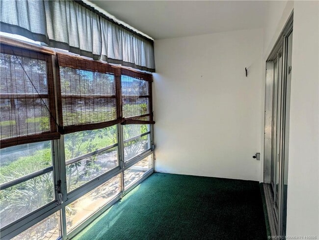 Building Photo - 2929 SE Ocean Blvd