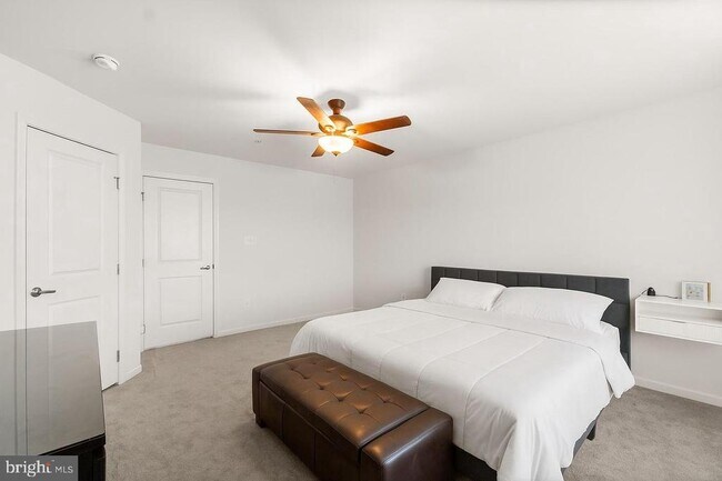 Building Photo - 5758 Barts Way