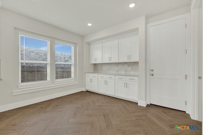 Building Photo - 1031 Lime Gruene