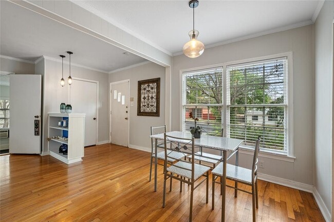 Building Photo - 2639 W 45th St