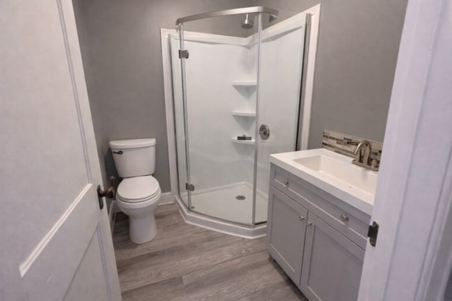 Building Photo - 2 Raymond Ave