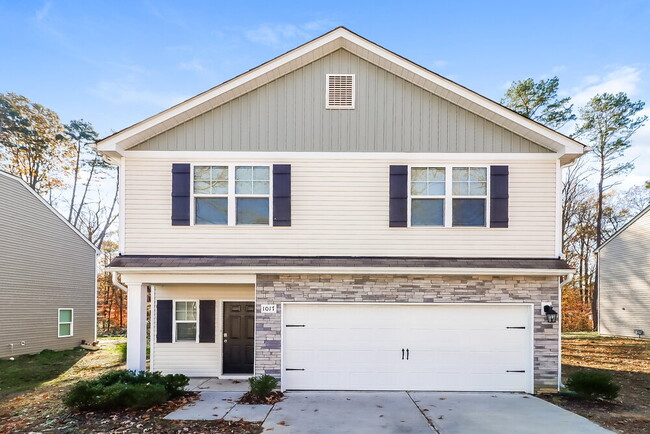 Building Photo - 1017 Helms Rd