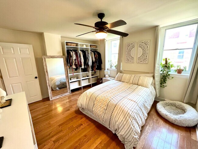 Building Photo - Beautiful 2-Bedroom Townhouse in Francisvi...