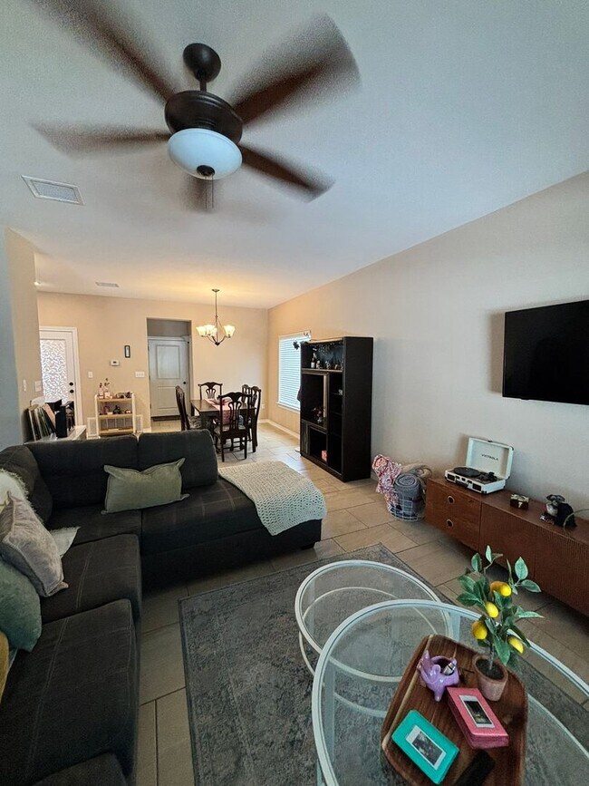 Building Photo - HOME FOR RENT IN THE UPPER VALLEY IN WEST EL PASO