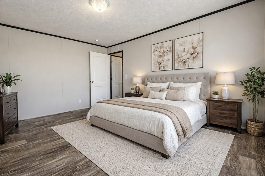 Building Photo - 16023 Villaire Ave