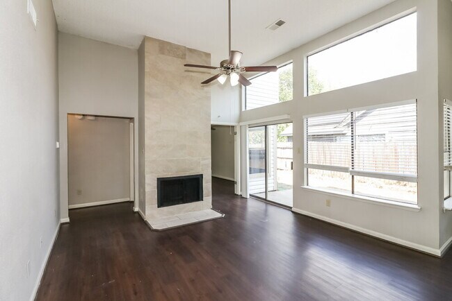 Building Photo - 24102 Scrivener Ln