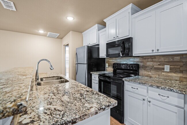 Building Photo - Modern 3/2 in Abernathy, TX